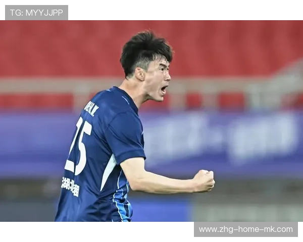 玉昆国脚中场策动快速反击，成就足球魅力